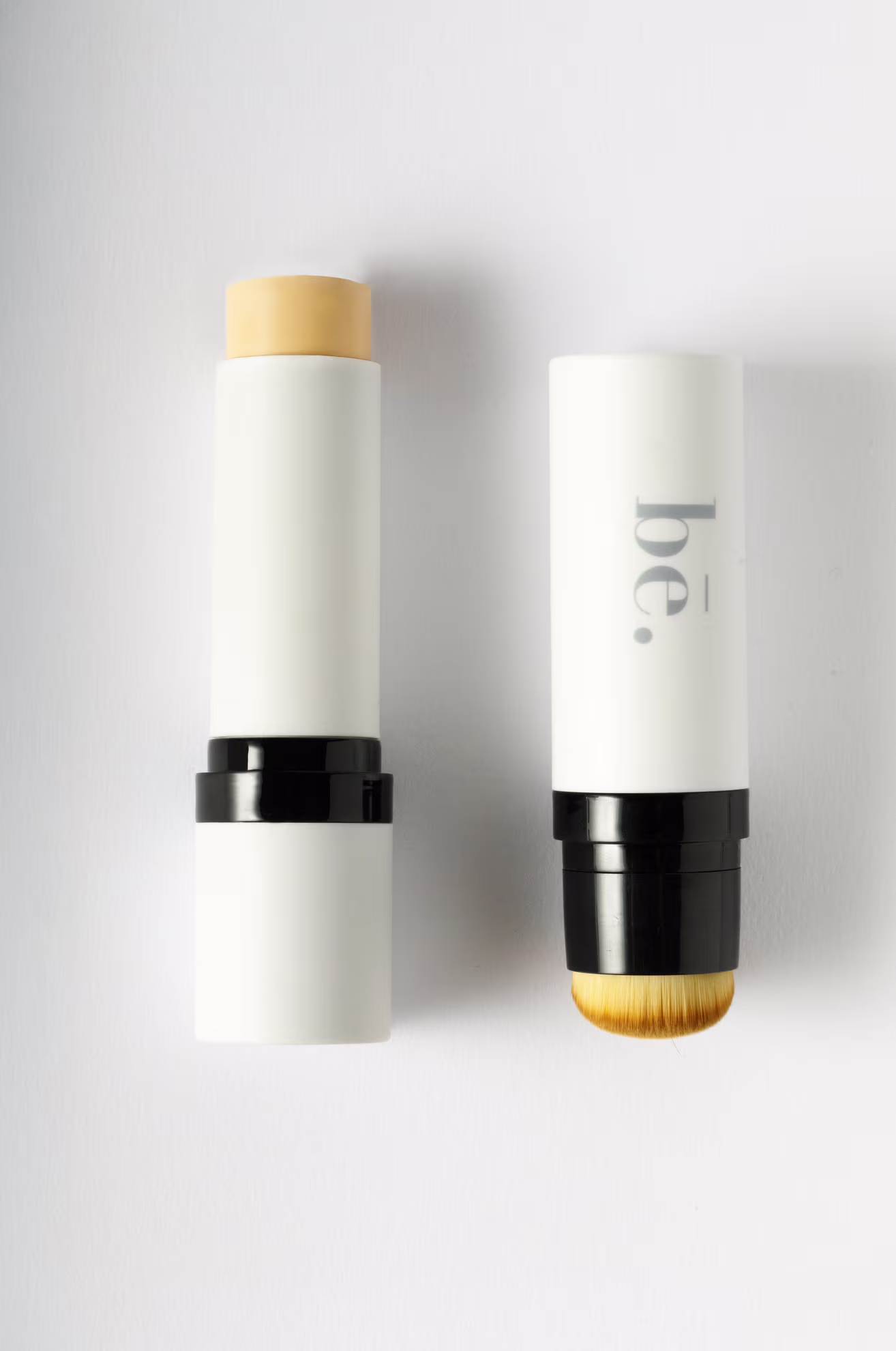 on-the-go stick-foundation-contouring-con-spf15-warm-almond